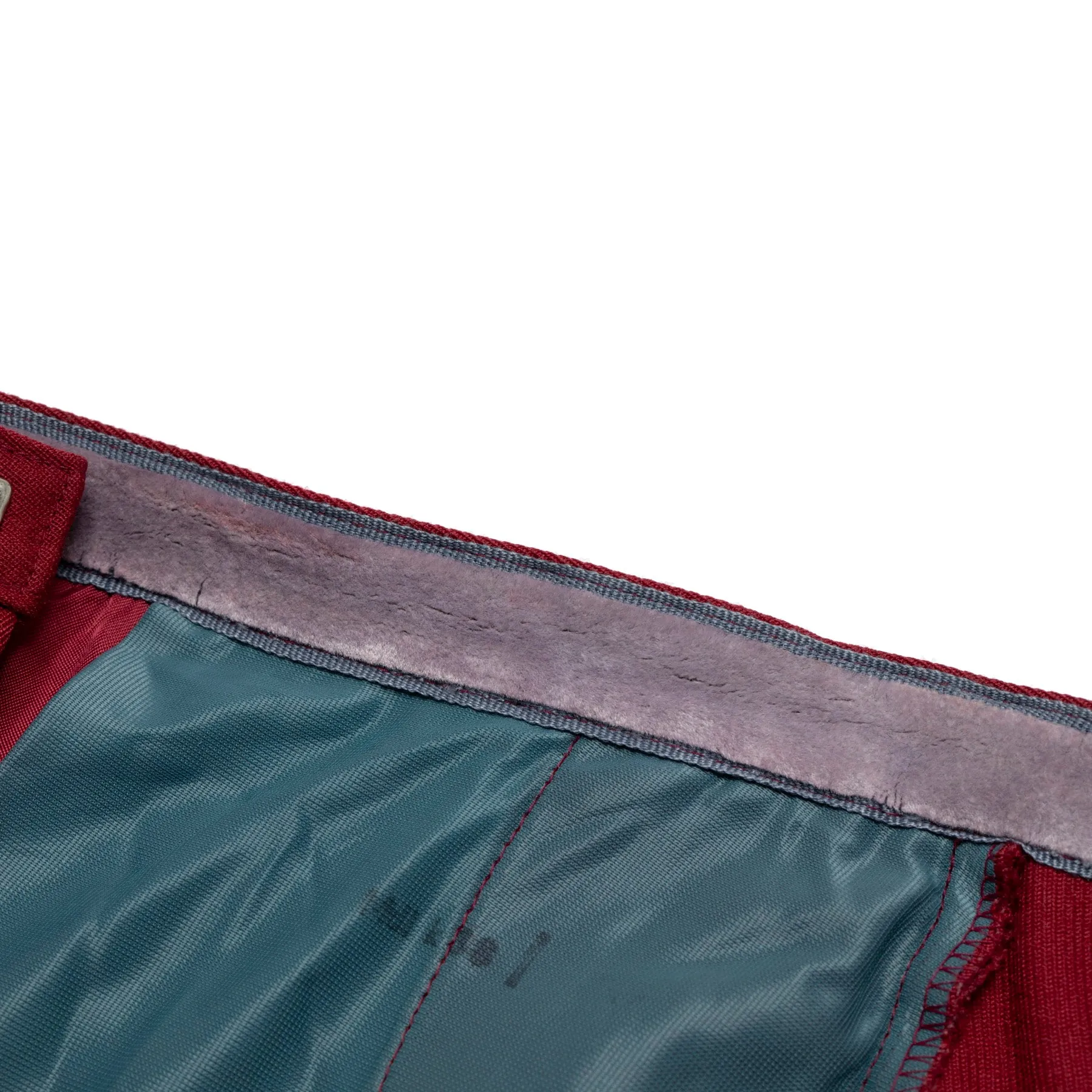 High-Twist Twill, Structured Drape, Felt-Lined Waistband, Pressed Pleats